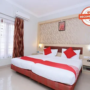https://oyo-27724-flagship-nandanam-park.kerala-hotels.net